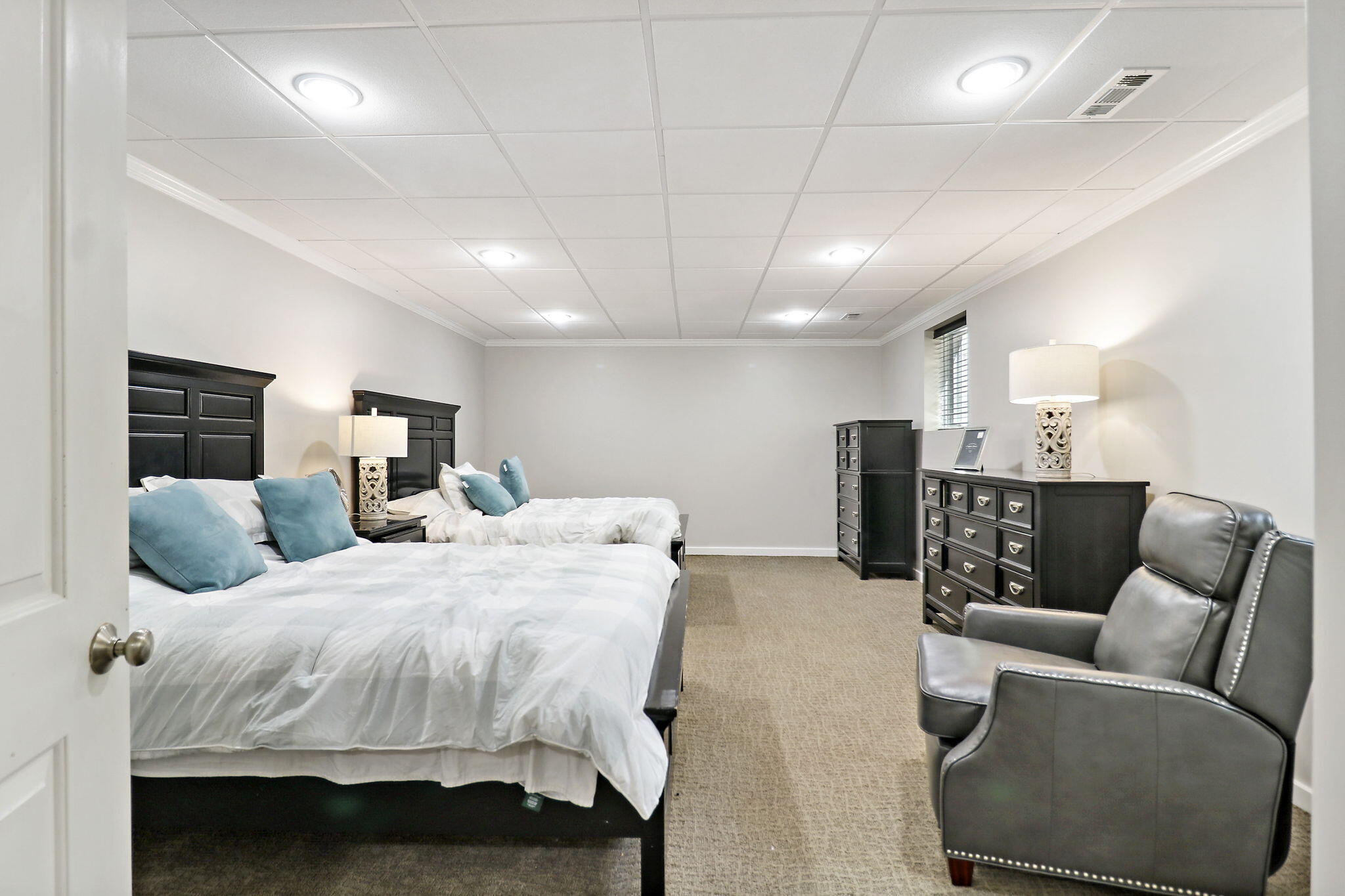 Pleasant Prairie, Wisconsin 53158, United States, 5 Bedrooms Bedrooms, ,5 BathroomsBathrooms,Residential,Active,54258