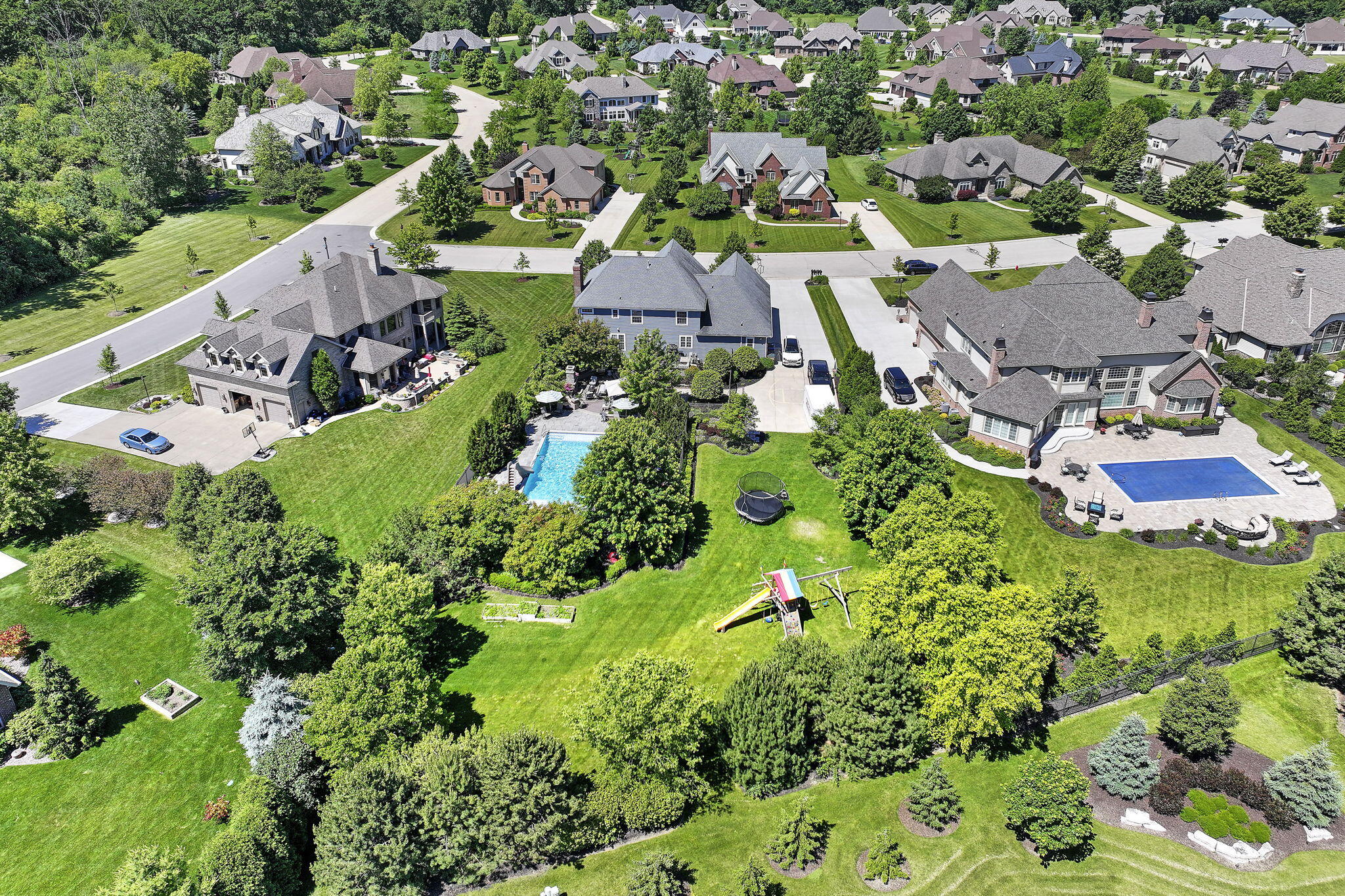 Pleasant Prairie, Wisconsin 53158, United States, 5 Bedrooms Bedrooms, ,5 BathroomsBathrooms,Residential,Active,54258