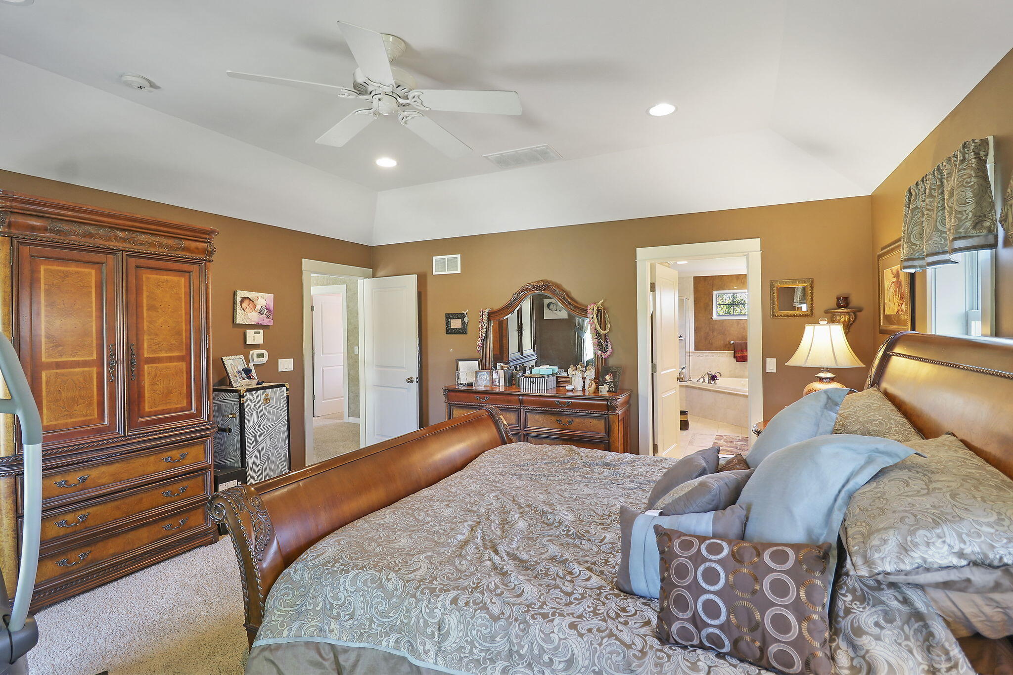 Pleasant Prairie, Wisconsin 53158, United States, 5 Bedrooms Bedrooms, ,5 BathroomsBathrooms,Residential,Active,54258