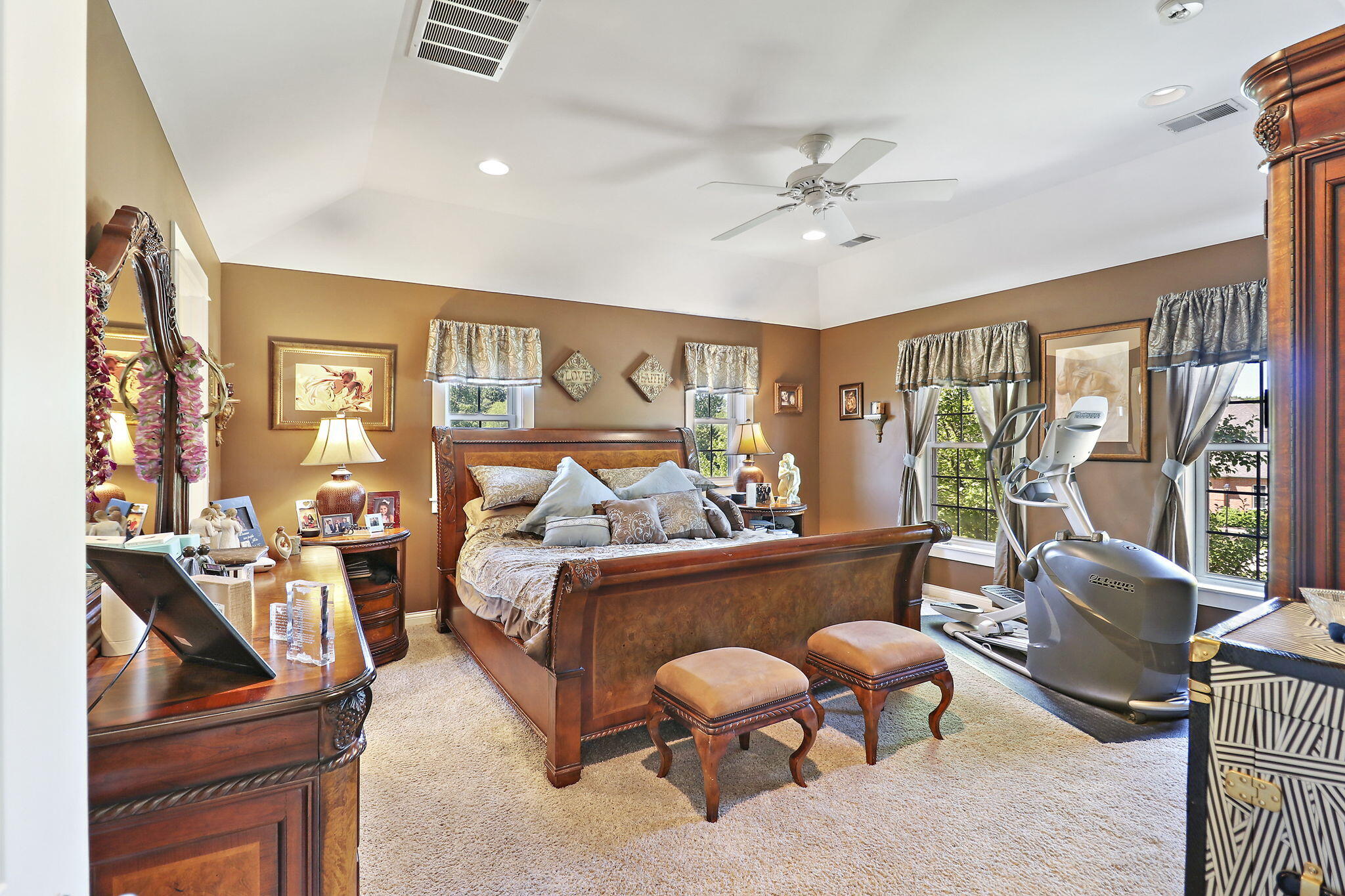 Pleasant Prairie, Wisconsin 53158, United States, 5 Bedrooms Bedrooms, ,5 BathroomsBathrooms,Residential,Active,54258