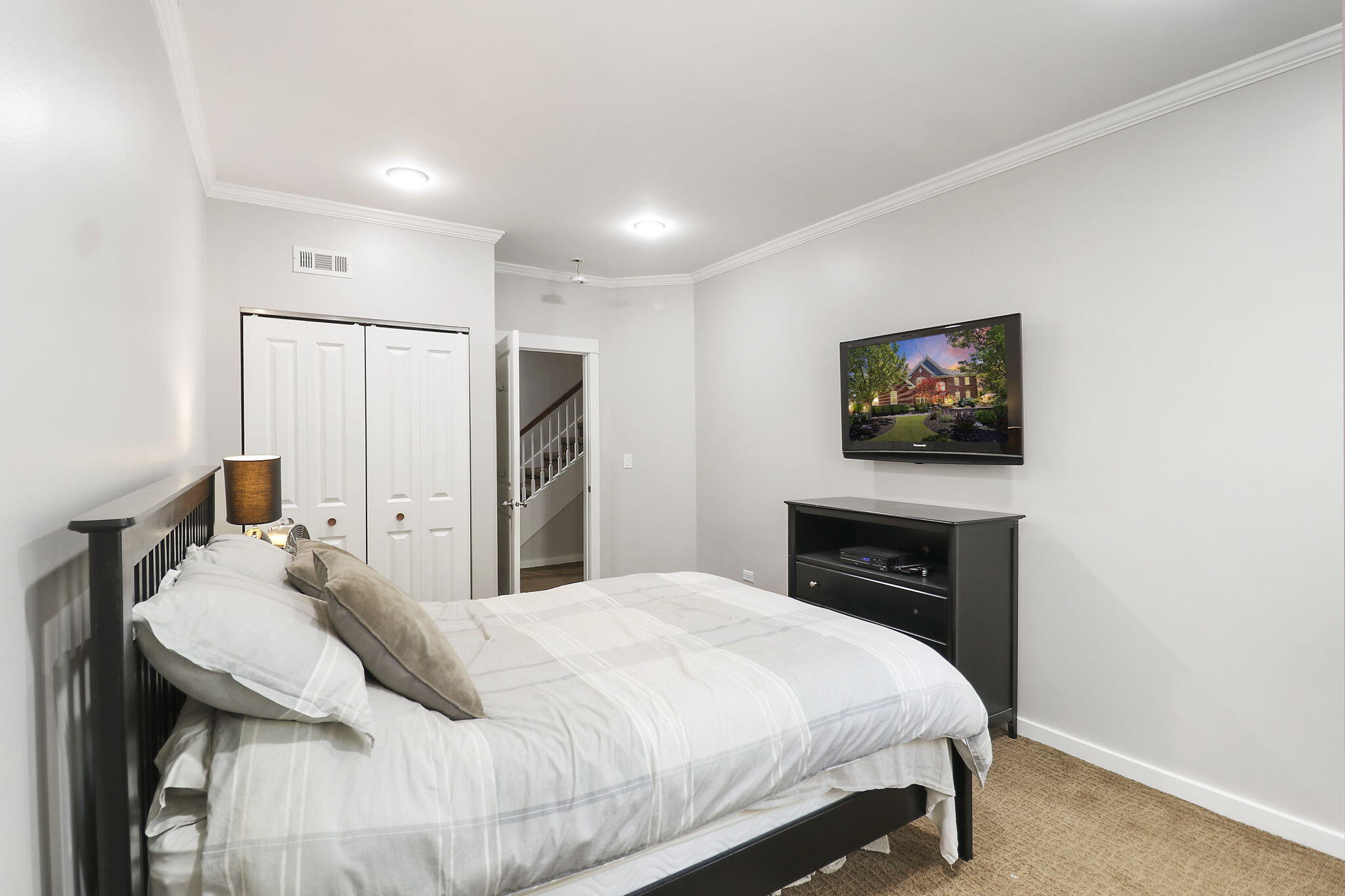 Pleasant Prairie, Wisconsin 53158, United States, 5 Bedrooms Bedrooms, ,5 BathroomsBathrooms,Residential,Active,54258