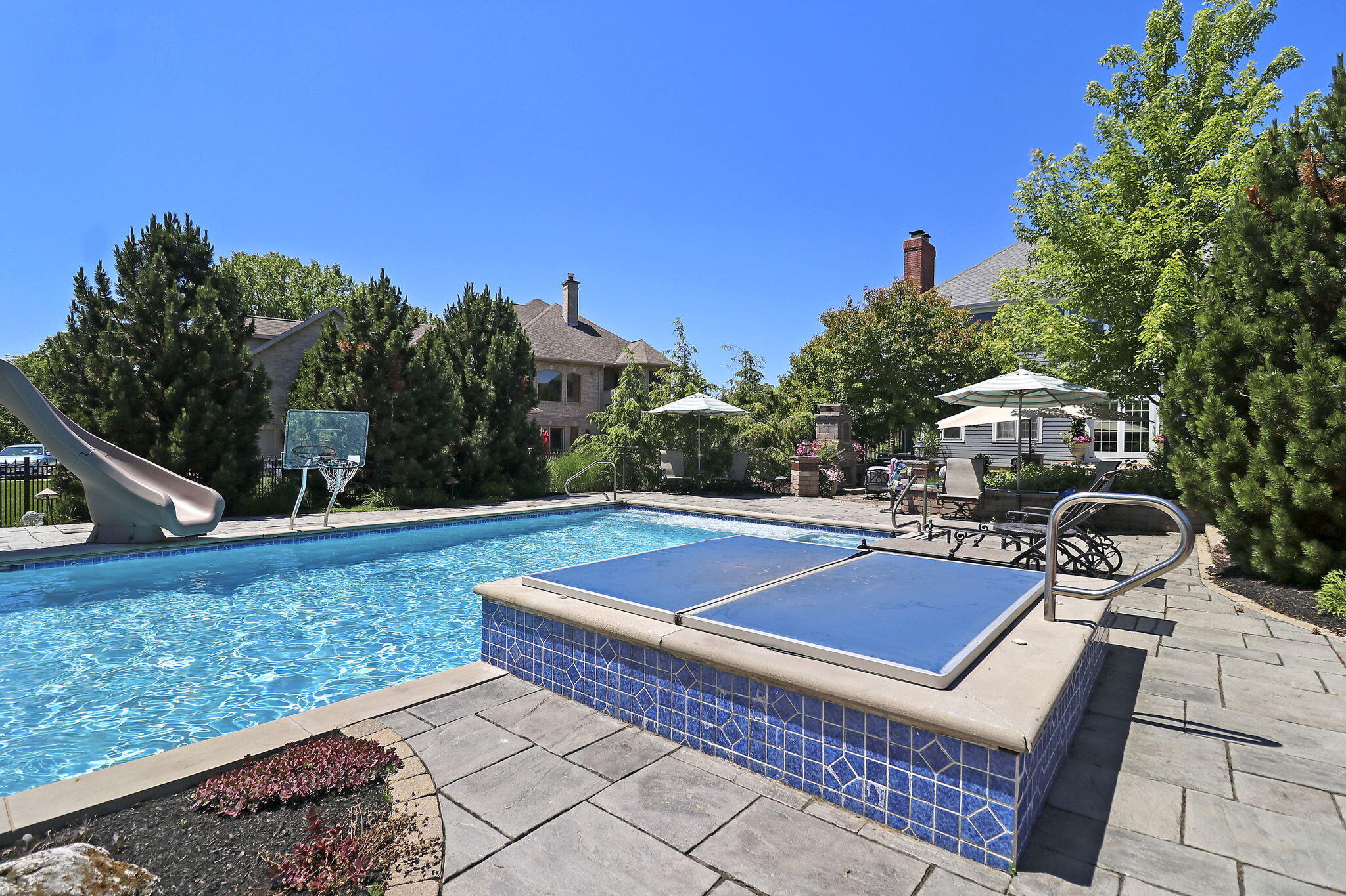 Pleasant Prairie, Wisconsin 53158, United States, 5 Bedrooms Bedrooms, ,5 BathroomsBathrooms,Residential,Active,54258