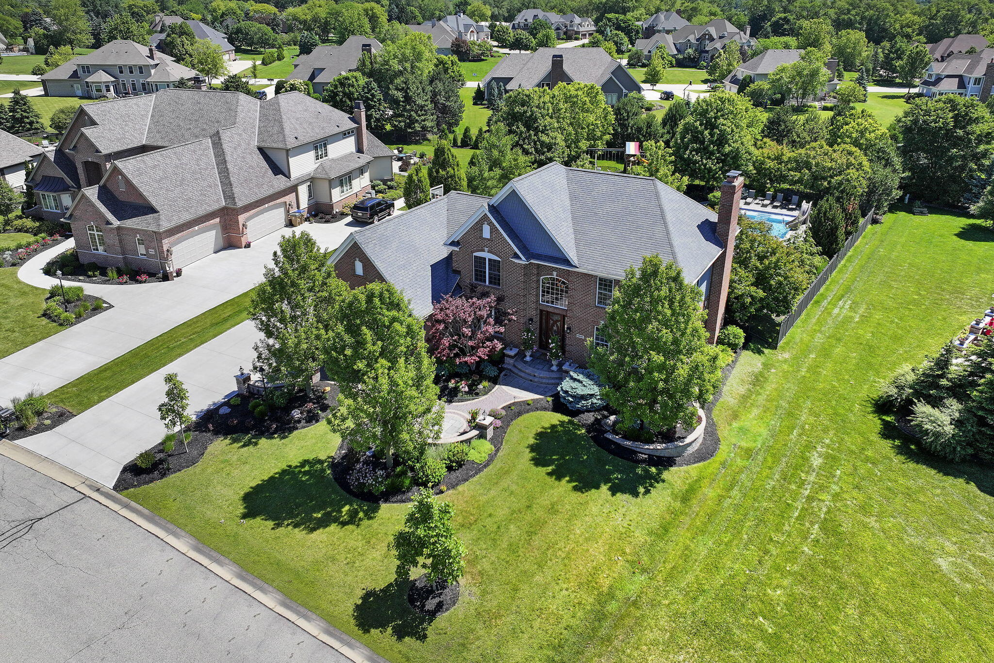 Pleasant Prairie, Wisconsin 53158, United States, 5 Bedrooms Bedrooms, ,5 BathroomsBathrooms,Residential,Active,54258