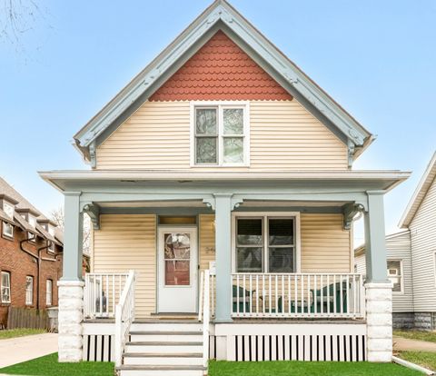 Photo of 2409 N Vel R Phillips Ave, Milwaukee, WI 53212 (MLS # 1829421)