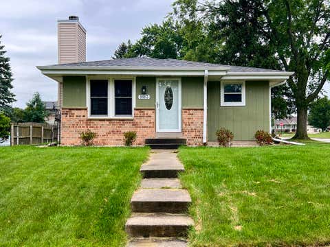 Photo of 1613 Edgewood Ave, South Milwaukee, WI 53172 (MLS # 1888158)