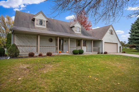 Photo of 1429 Apple Ct, Port Washington, WI 53074 (MLS # 1855283)