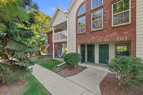 Photo of 1952 N Parknoll Ln, Port Washington, WI 53074 (MLS # 1890646)