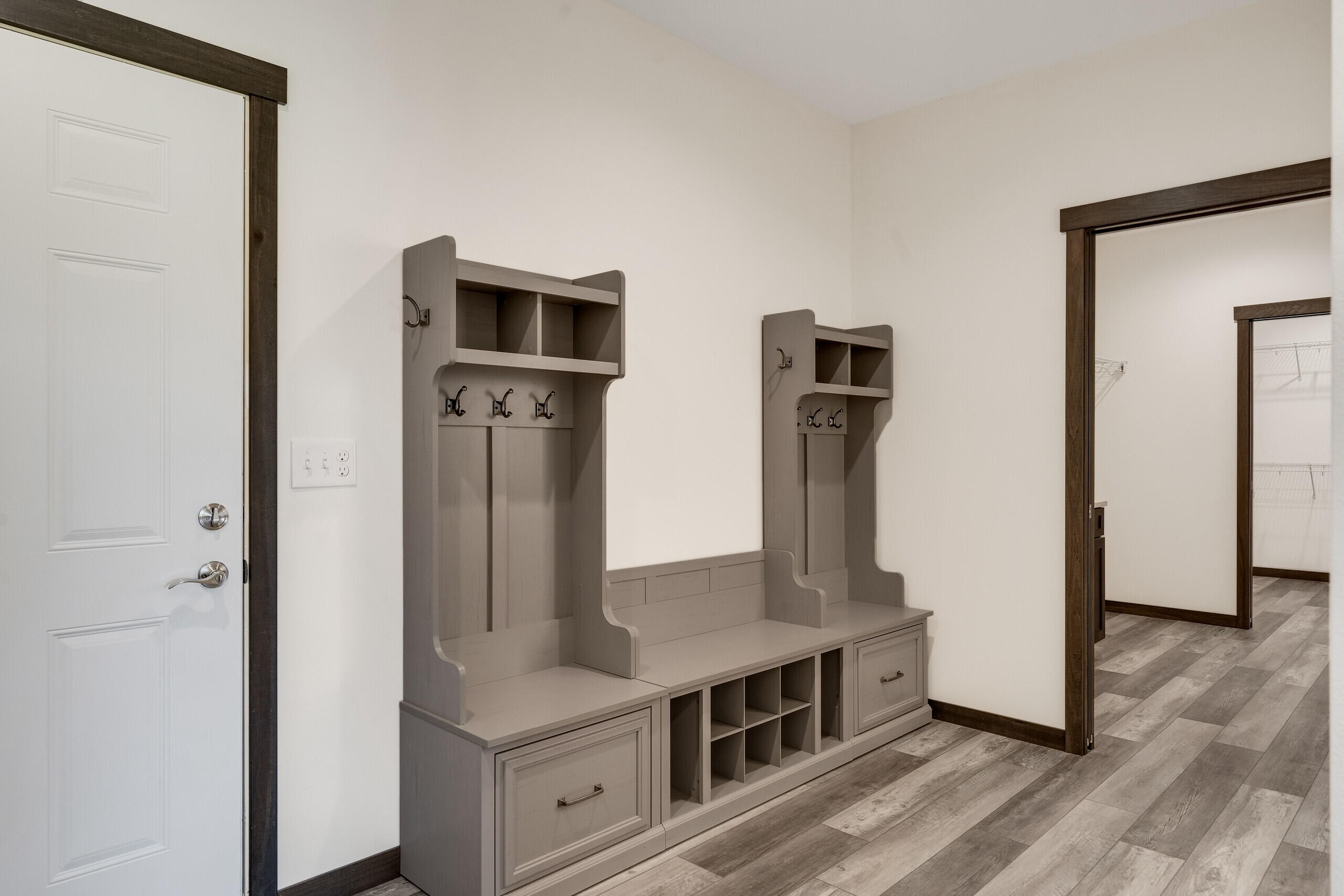 Holmen, Wisconsin 54636, United States, 3 Bedrooms Bedrooms, ,3 BathroomsBathrooms,Residential,Pending,51533