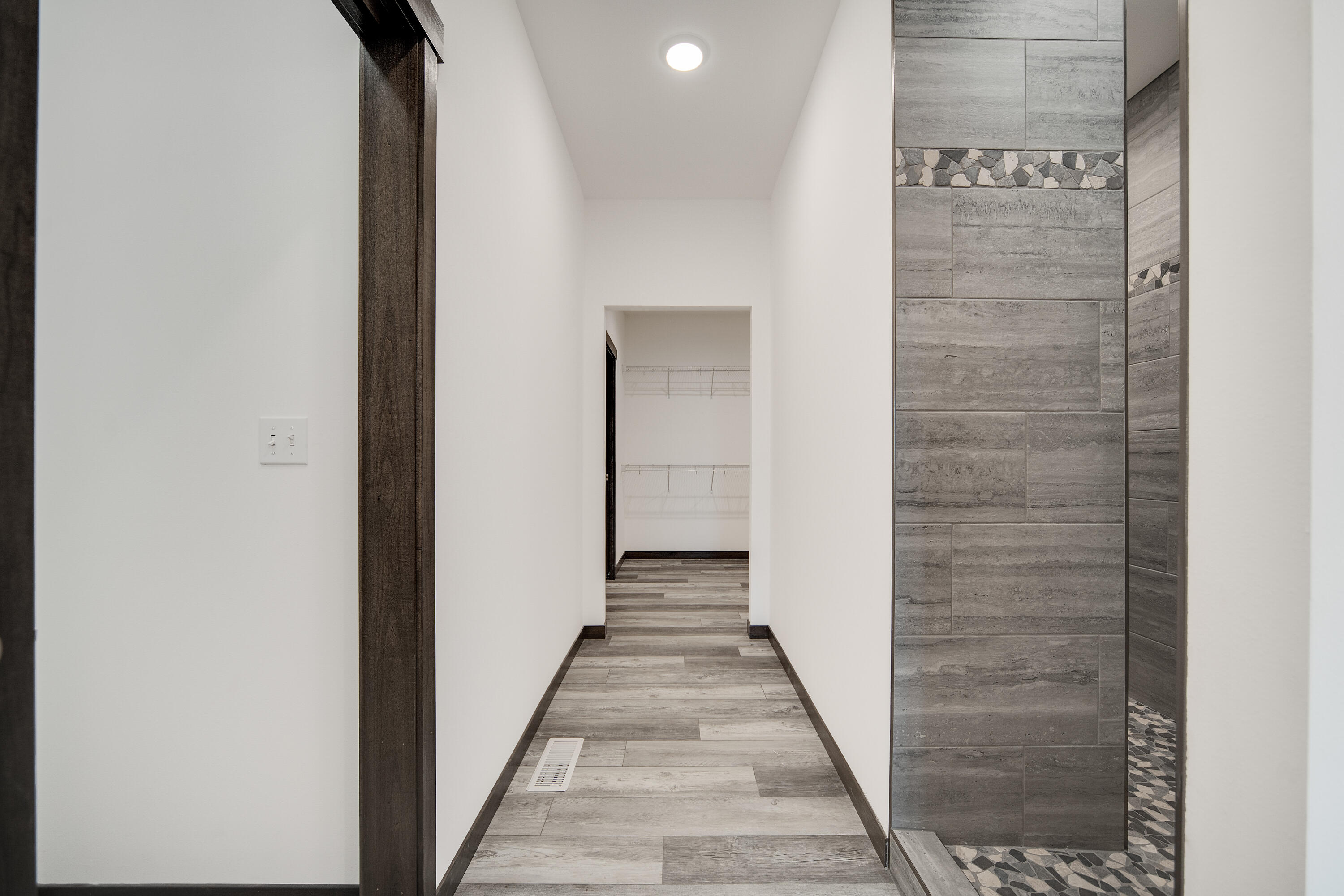 Holmen, Wisconsin 54636, United States, 3 Bedrooms Bedrooms, ,3 BathroomsBathrooms,Residential,Pending,51533