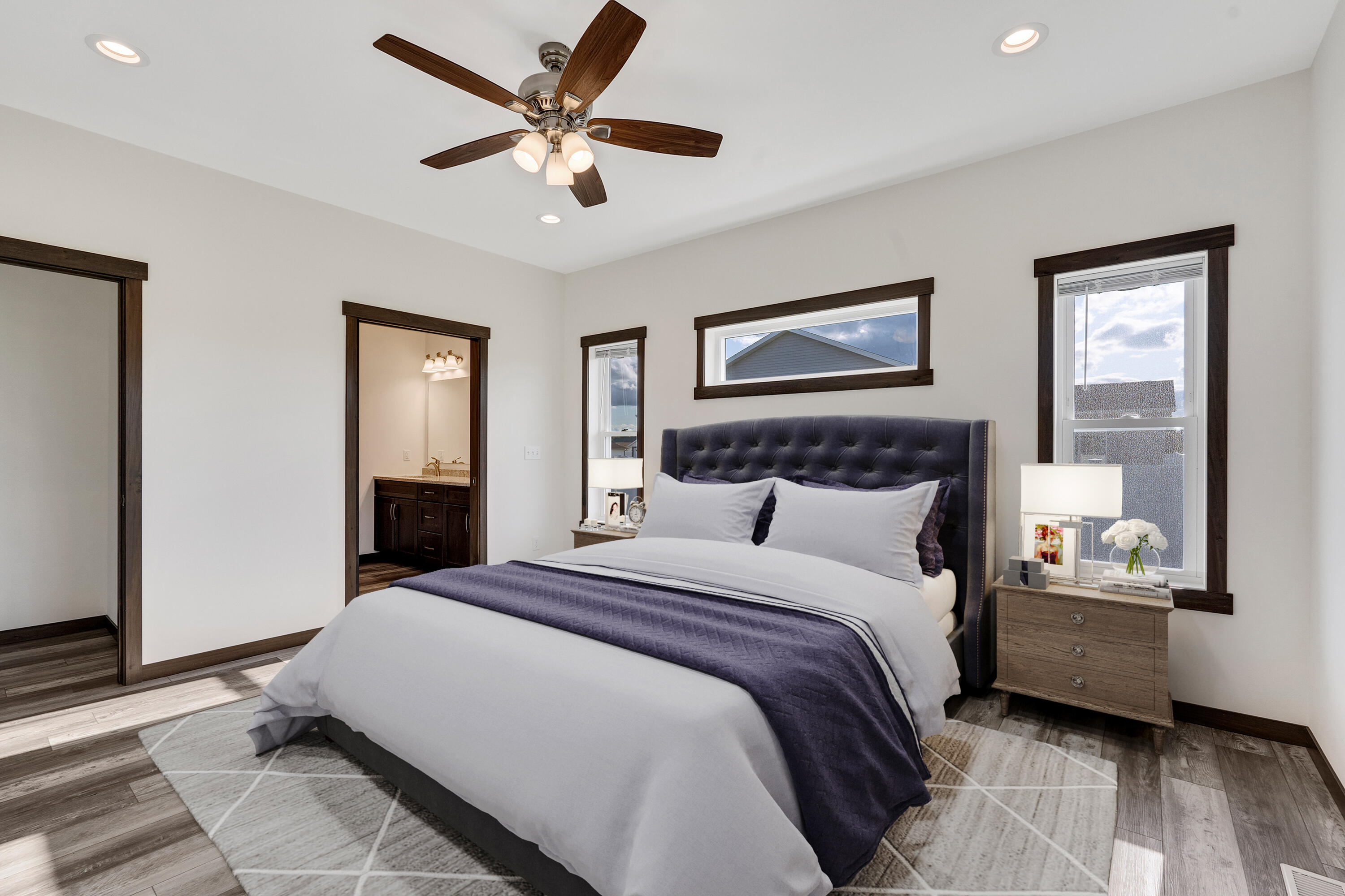 Holmen, Wisconsin 54636, United States, 3 Bedrooms Bedrooms, ,3 BathroomsBathrooms,Residential,Pending,51533