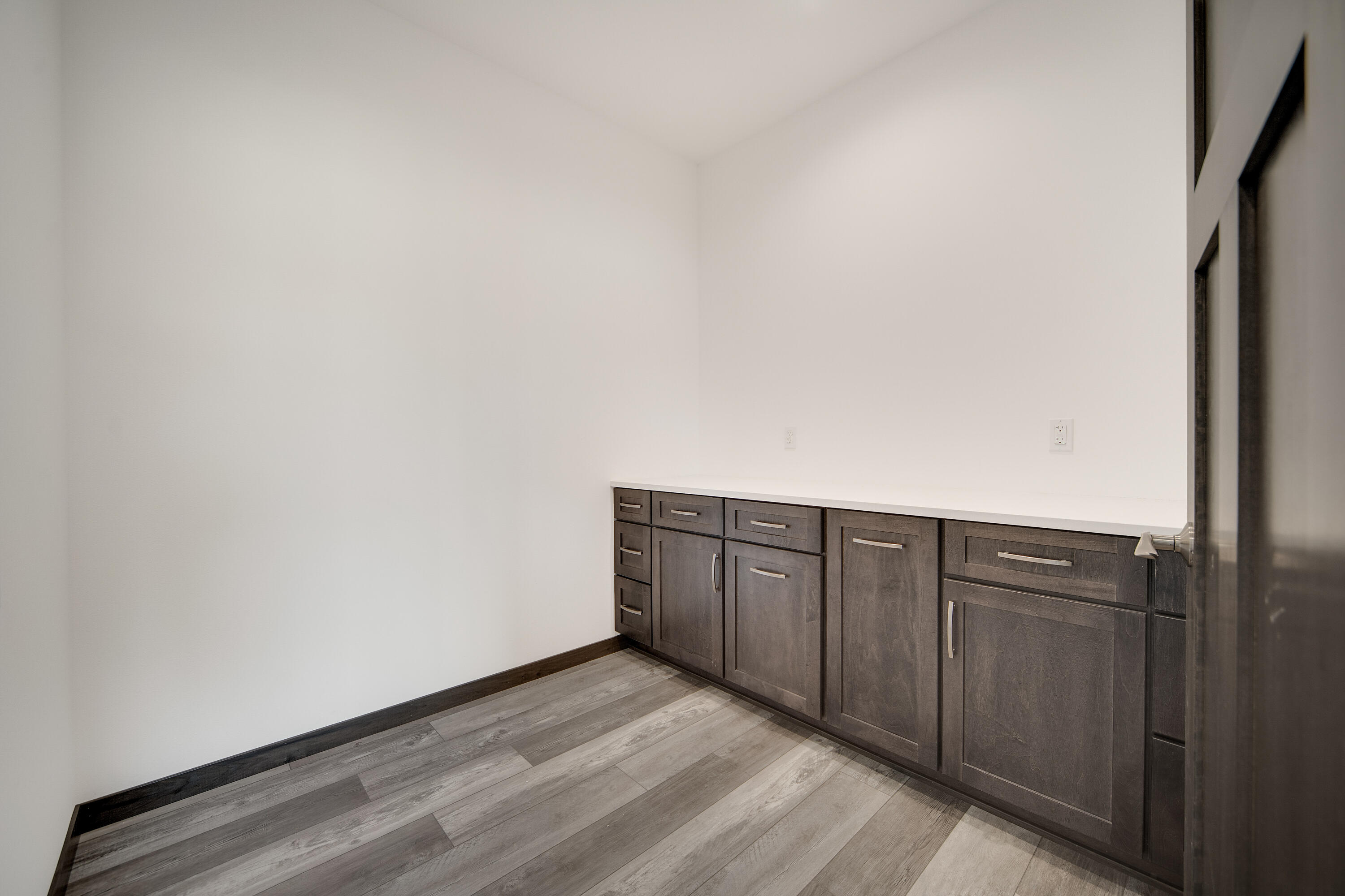 Holmen, Wisconsin 54636, United States, 3 Bedrooms Bedrooms, ,3 BathroomsBathrooms,Residential,Pending,51533