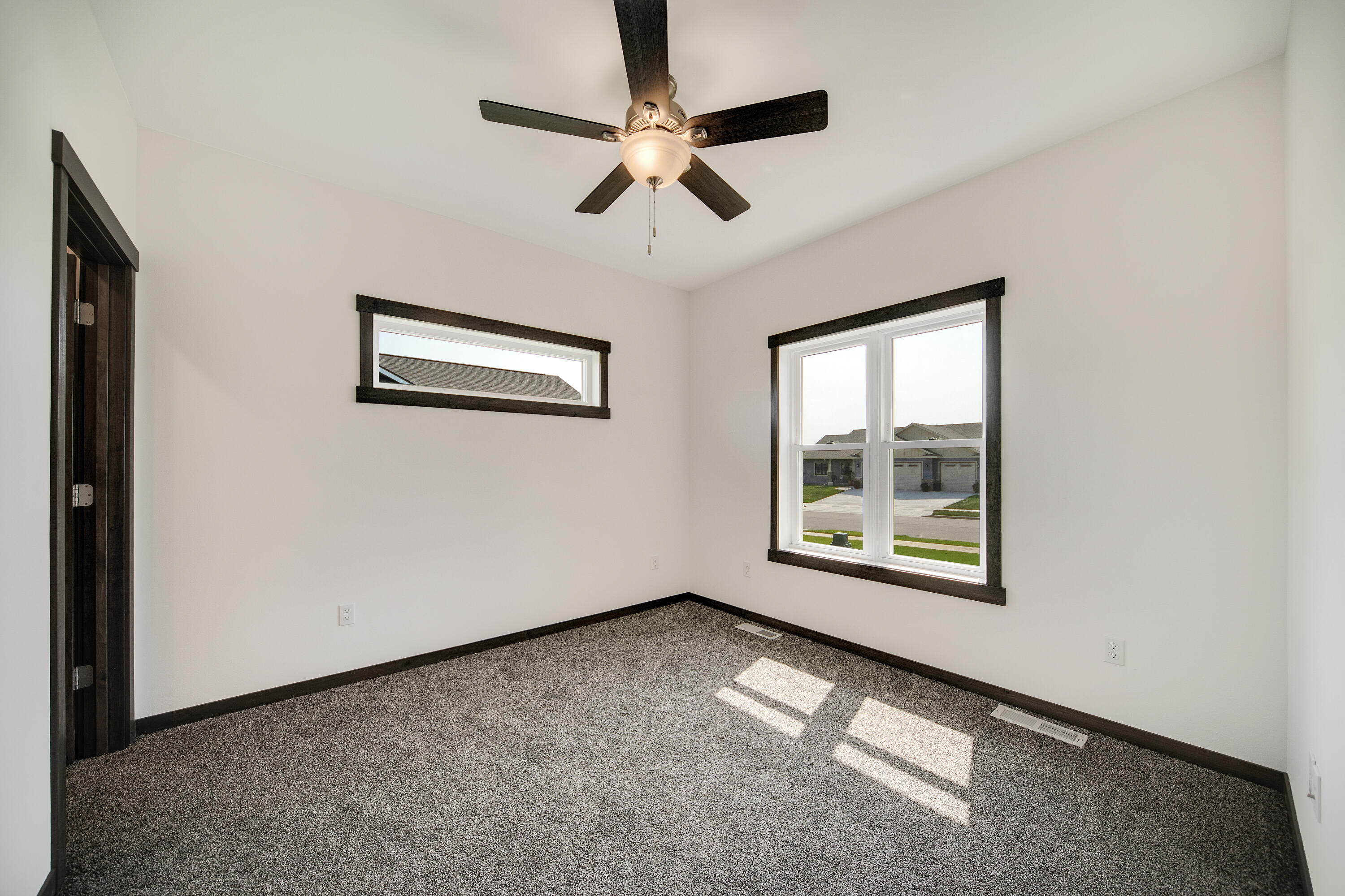 Holmen, Wisconsin 54636, United States, 3 Bedrooms Bedrooms, ,3 BathroomsBathrooms,Residential,Pending,51533