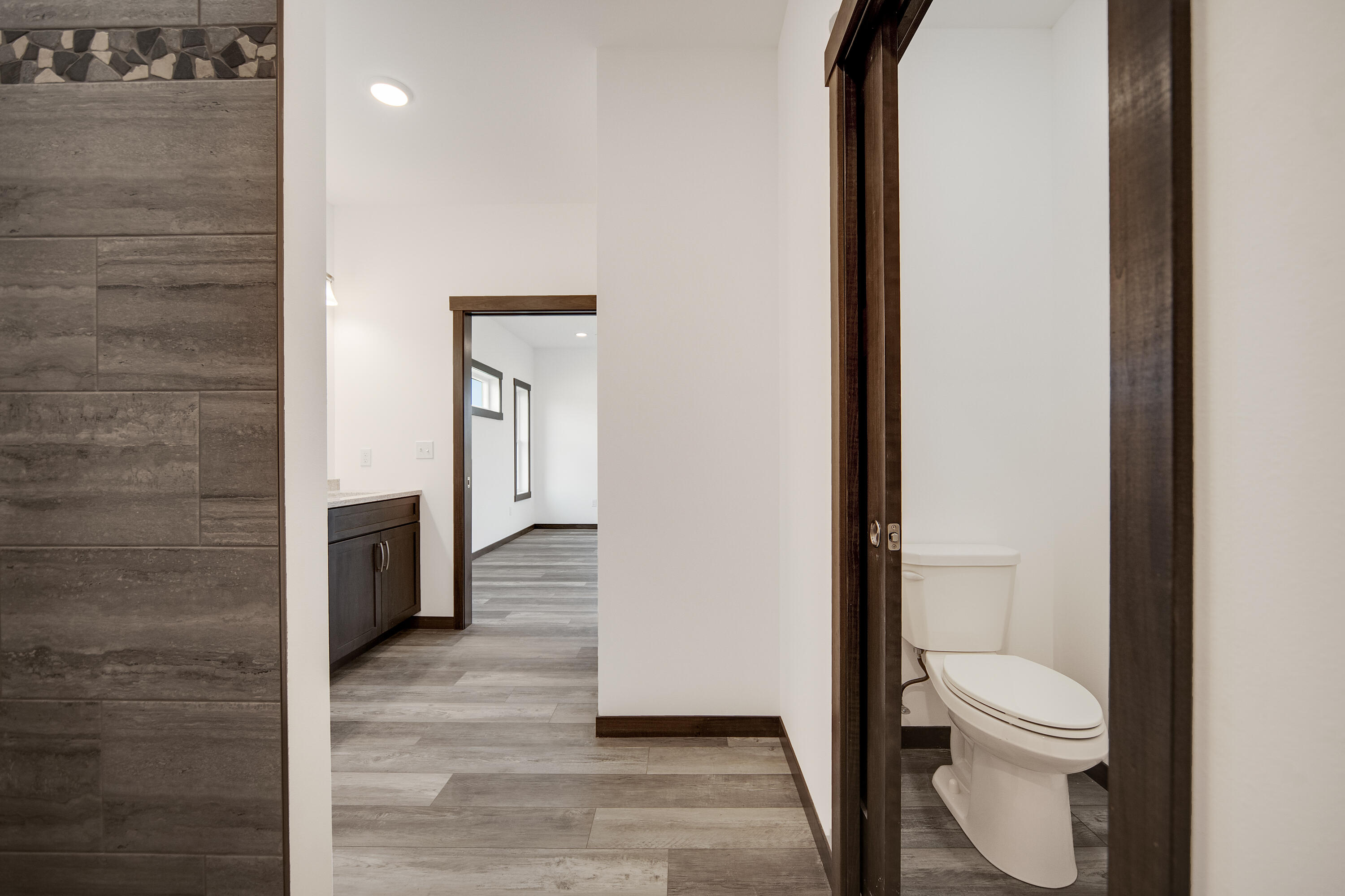 Holmen, Wisconsin 54636, United States, 3 Bedrooms Bedrooms, ,3 BathroomsBathrooms,Residential,Pending,51533