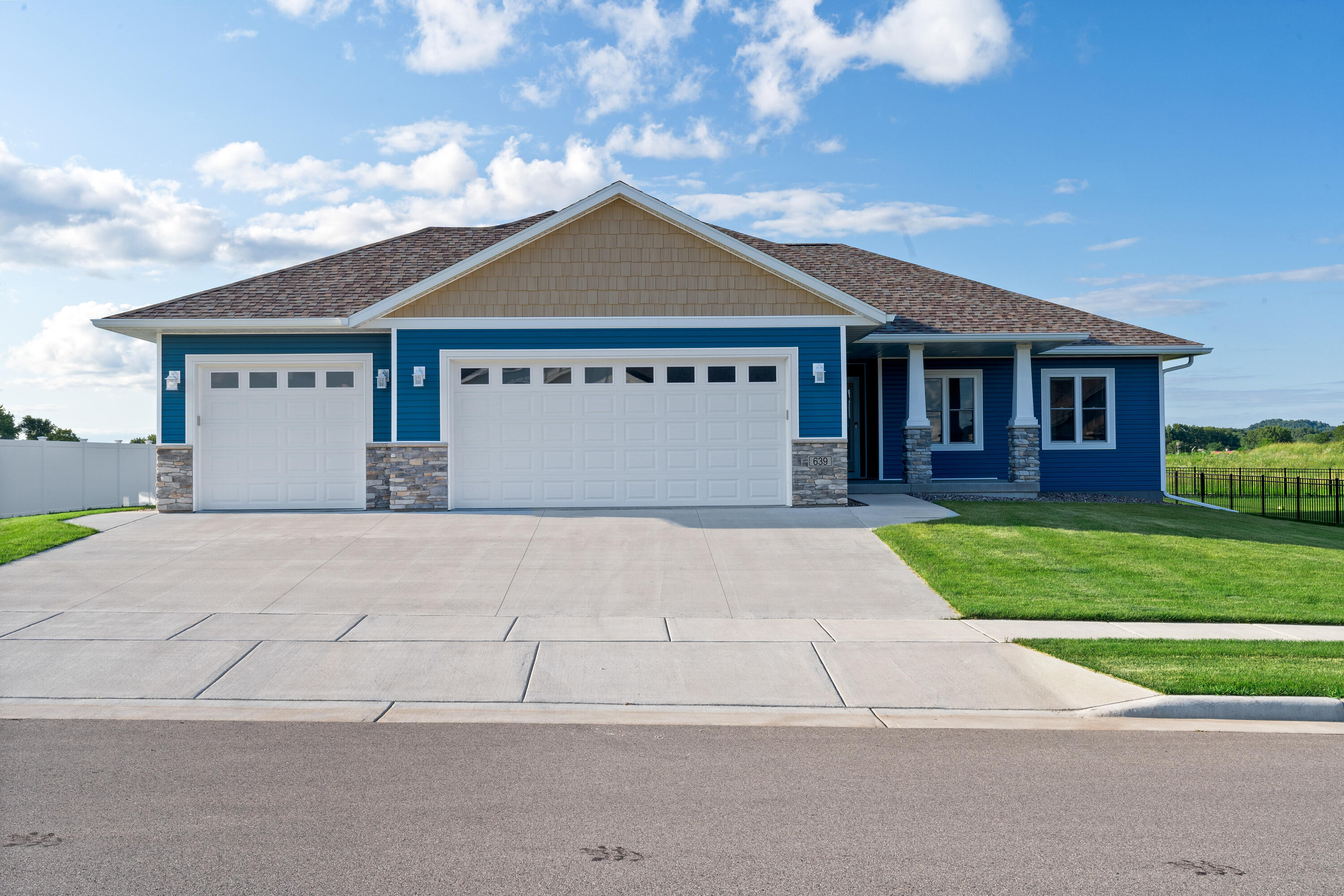 Holmen, Wisconsin 54636, United States, 3 Bedrooms Bedrooms, ,3 BathroomsBathrooms,Residential,Pending,51533 Holmen, Wisconsin 54636, United States, 3 Bedrooms Bedrooms, ,3 BathroomsBathrooms,Residential,Pending,51533