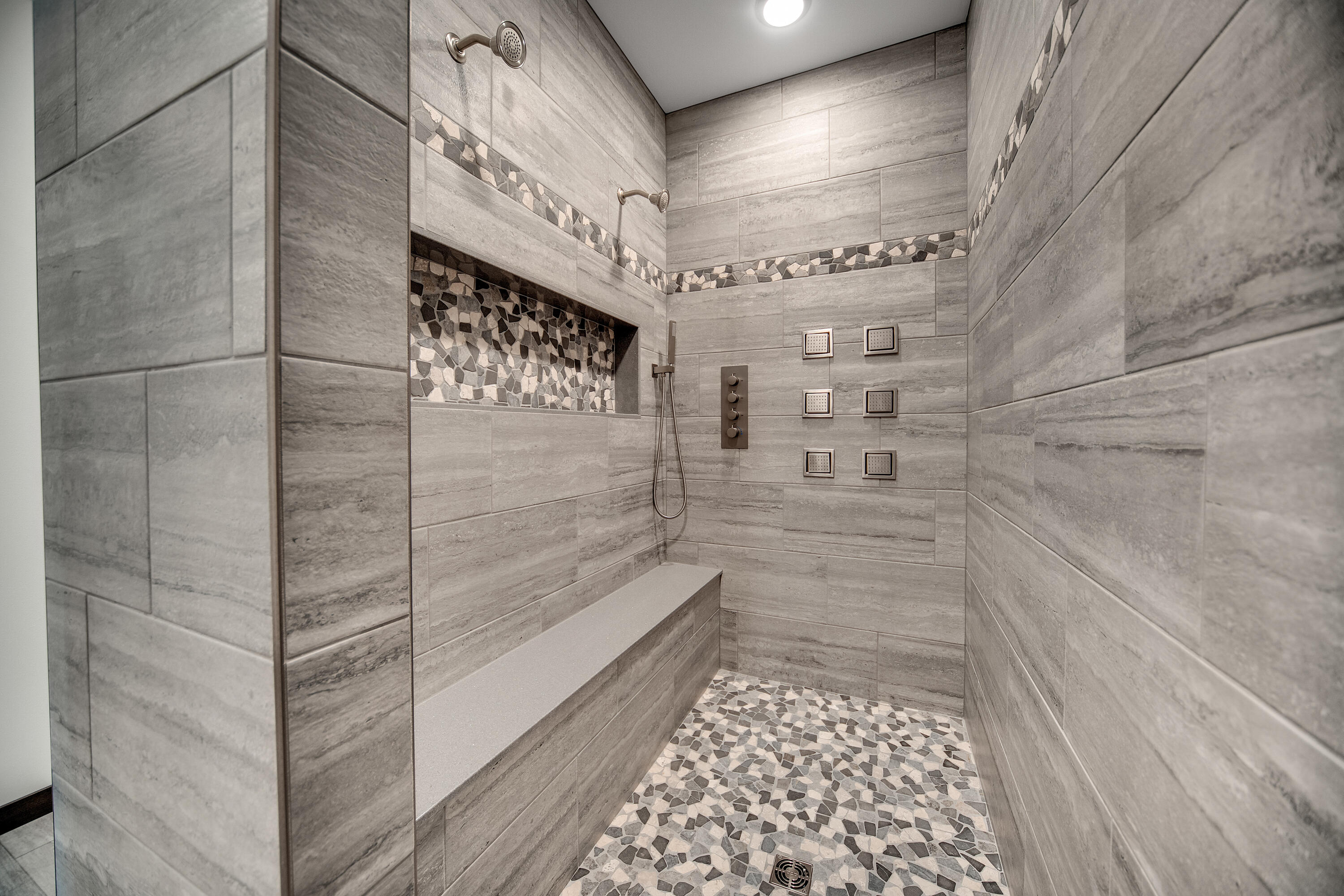 Holmen, Wisconsin 54636, United States, 3 Bedrooms Bedrooms, ,3 BathroomsBathrooms,Residential,Pending,51533