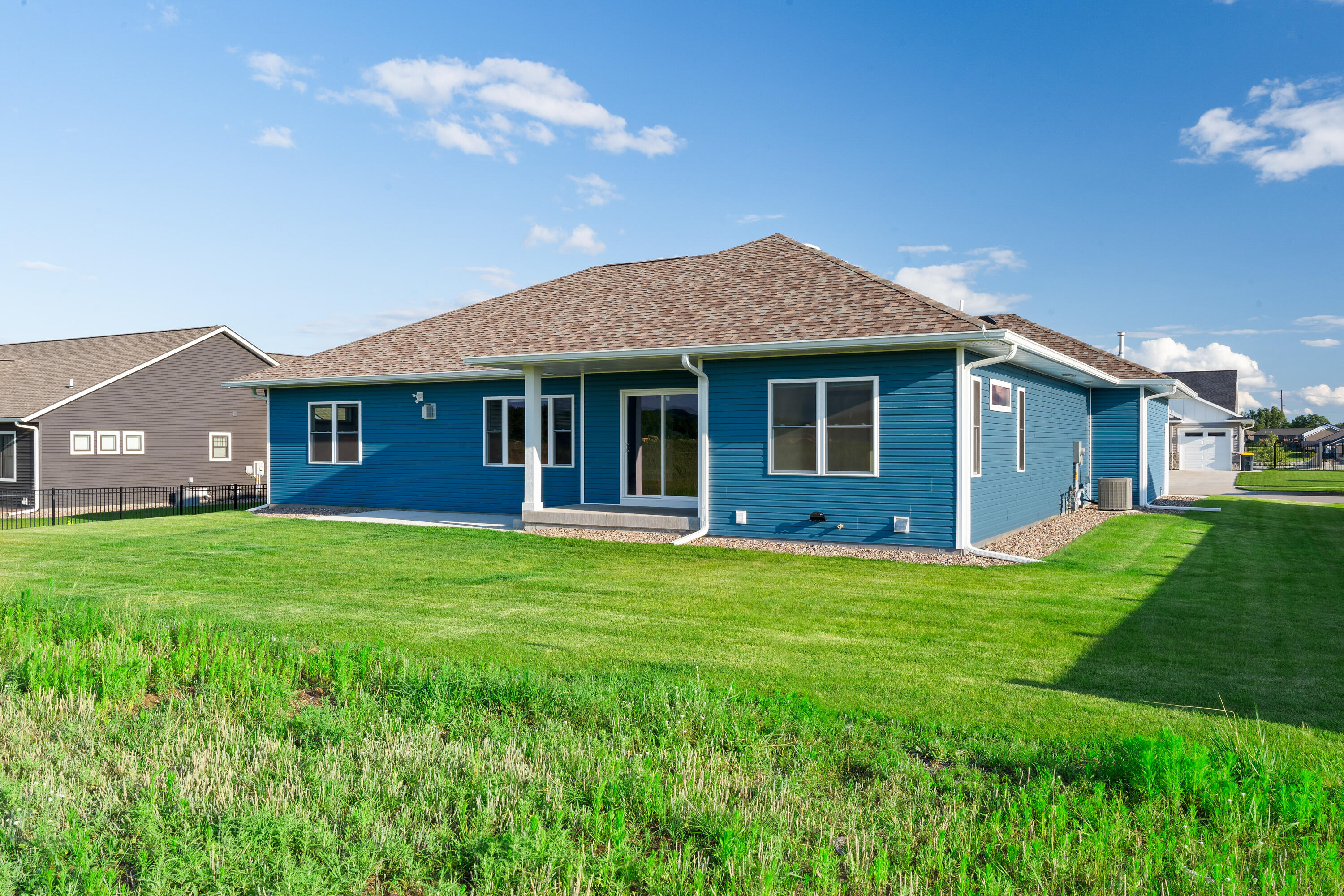 Holmen, Wisconsin 54636, United States, 3 Bedrooms Bedrooms, ,3 BathroomsBathrooms,Residential,Pending,51533