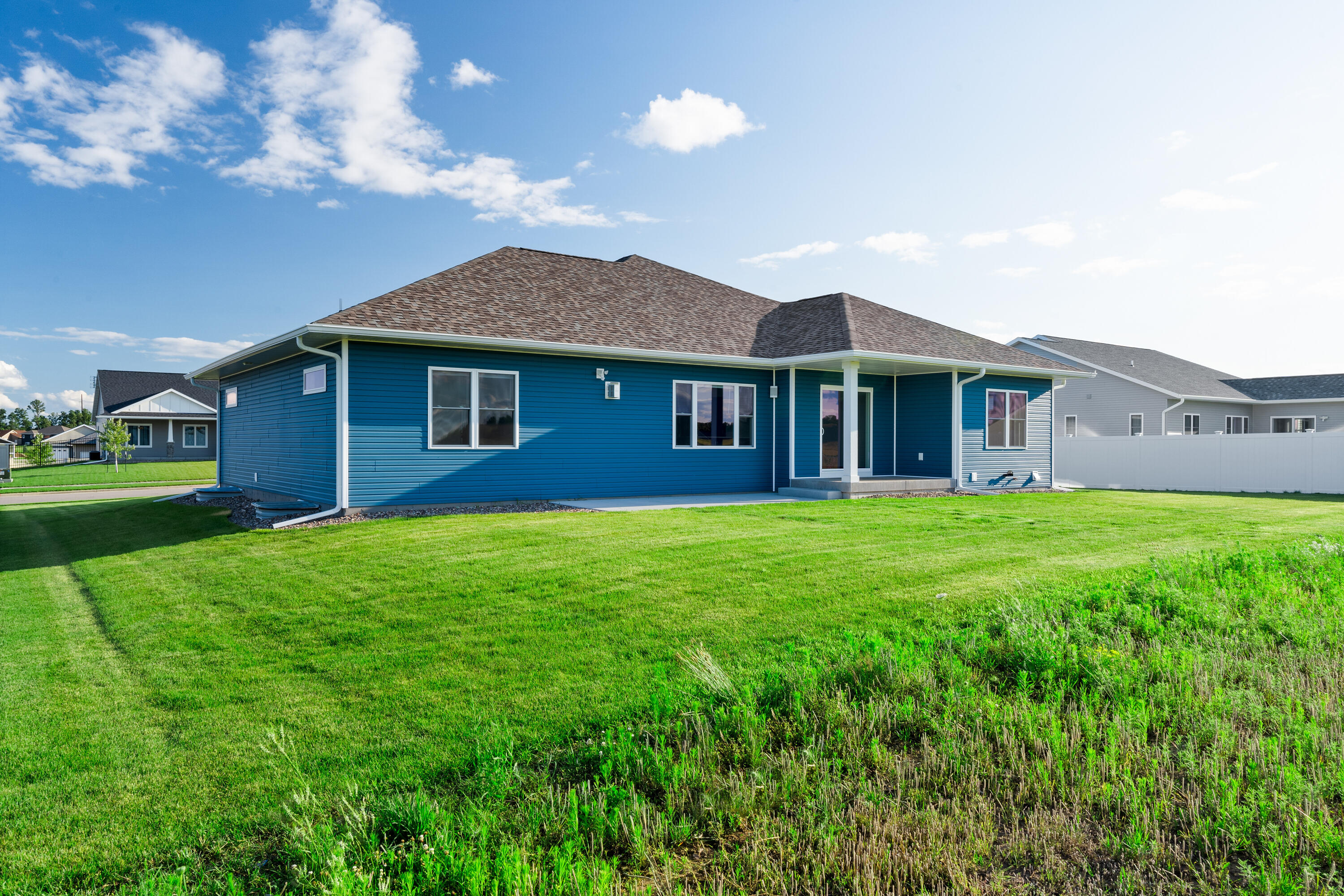 Holmen, Wisconsin 54636, United States, 3 Bedrooms Bedrooms, ,3 BathroomsBathrooms,Residential,Pending,51533