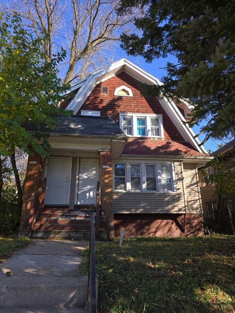 Photo of 3232 N 6th St, Milwaukee, WI 53212 (MLS # 1900572)
