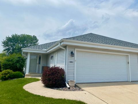 Photo of 1861 Woodview Cir, Port Washington, WI 53074 (MLS # 1885501)