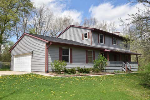 Photo of 2039 Virginia Ln, Cedarburg, WI 53024 (MLS # 1873610)