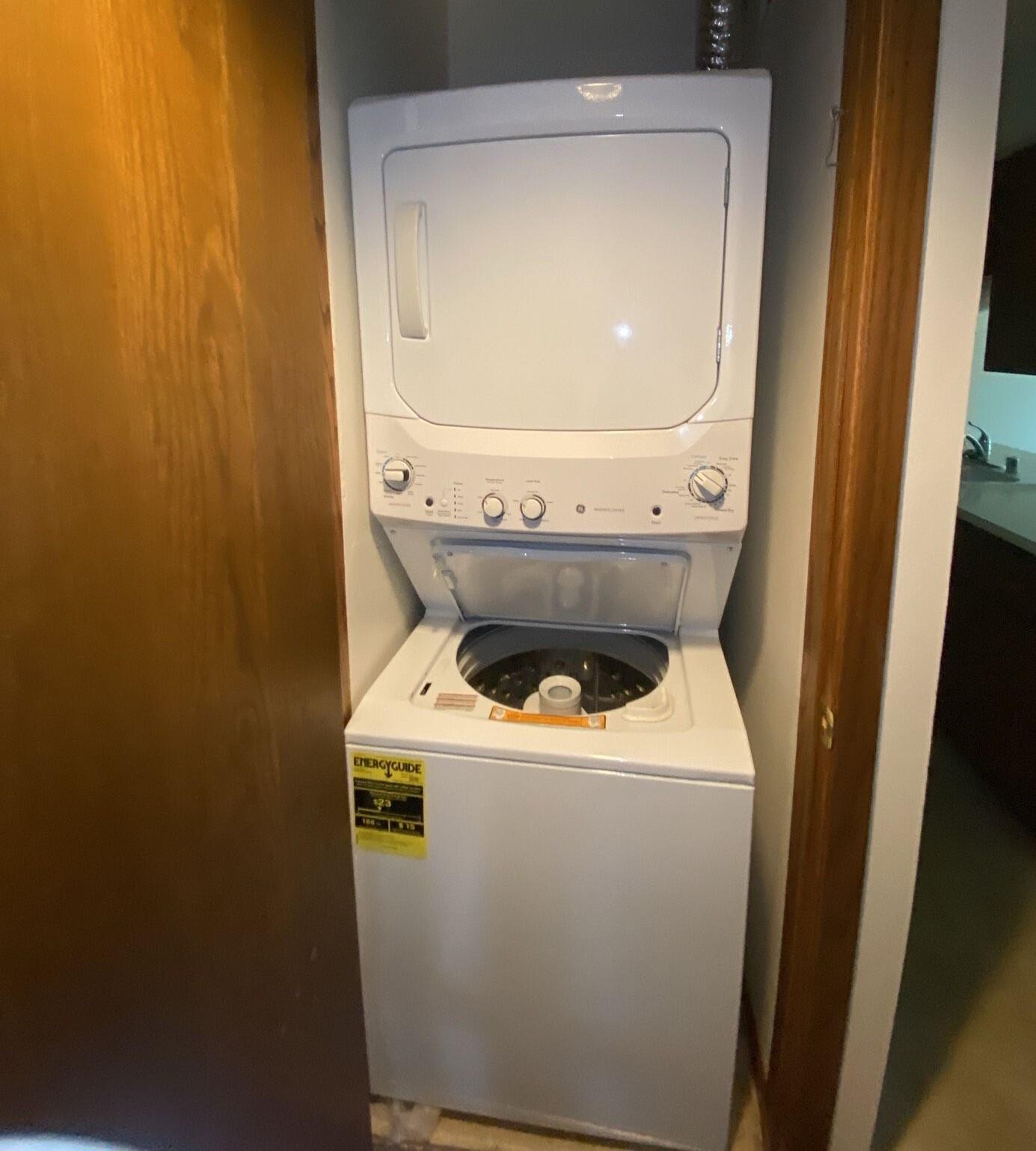 Menomonee Falls, Wisconsin 53051, United States, 2 Bedrooms Bedrooms, ,1 BathroomBathrooms,Residential,Active,41139