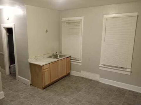 Photo of 2439 N 6th St, Milwaukee, WI 53212 (MLS # 1865635)