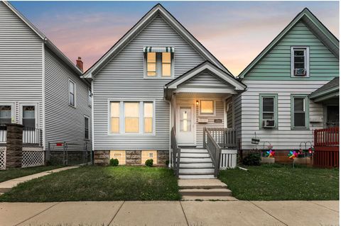 Photo of 3426 W Scott St, Milwaukee, WI 53215 (MLS # 1842465)
