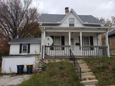 806 E Moreland Blvd, Waukesha, WI 53186 - #: 1899648