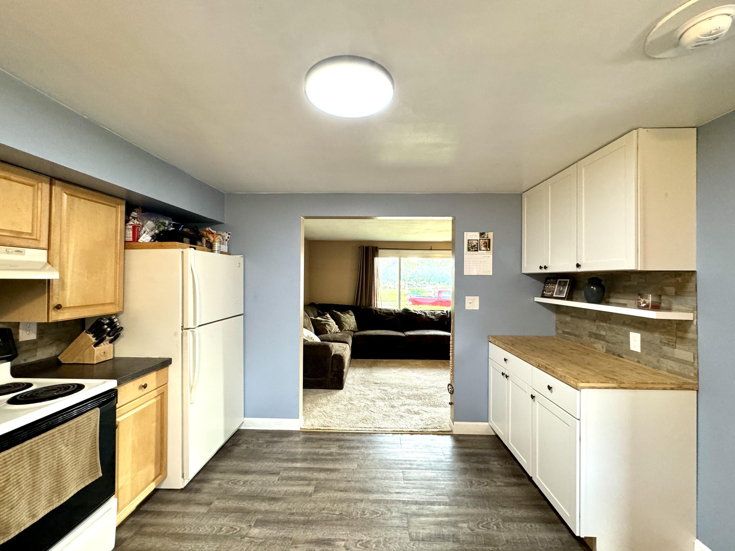 Kenosha, Wisconsin 53144, United States, 3 Bedrooms Bedrooms, ,2 BathroomsBathrooms,Residential,Active,48416