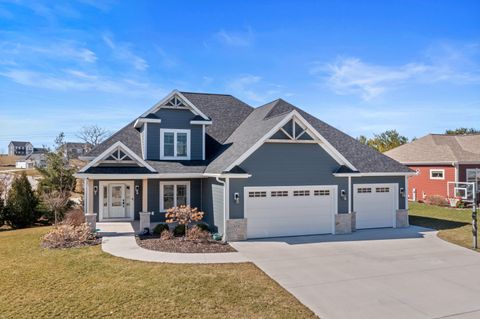 Photo of 601 Evergreen Ter, Port Washington, WI 53074 (MLS # 1867245)