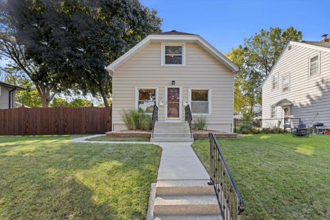 Photo of 173 N 73rd St, Milwaukee, WI 53213 (MLS # 1894122)