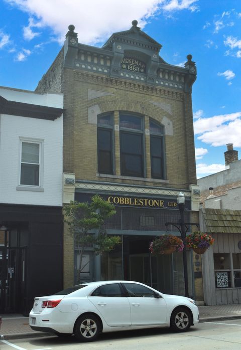 Photo of 415 6th St, Racine, WI 53403 (MLS # 1782554)