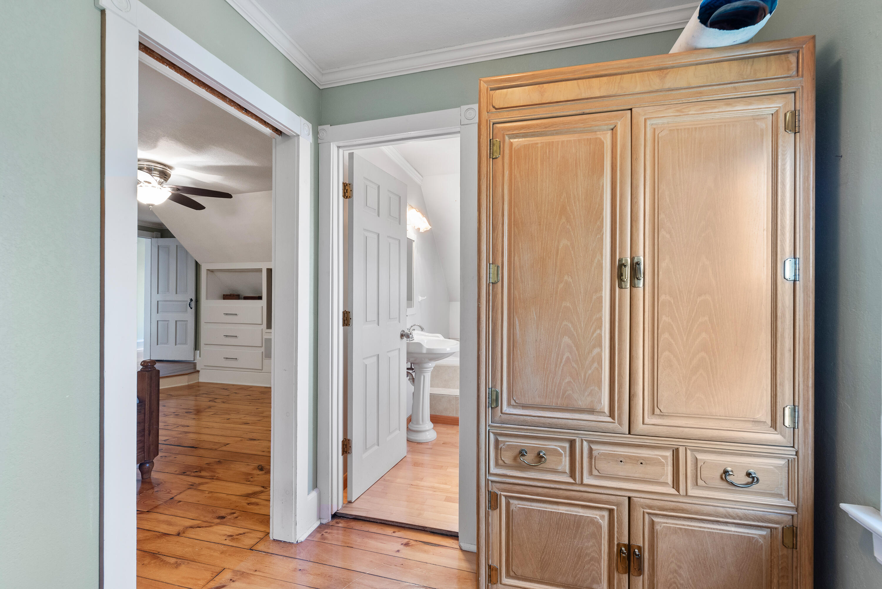 Saukville, Wisconsin 53080, United States, 3 Bedrooms Bedrooms, ,3 BathroomsBathrooms,Residential,Active,29727