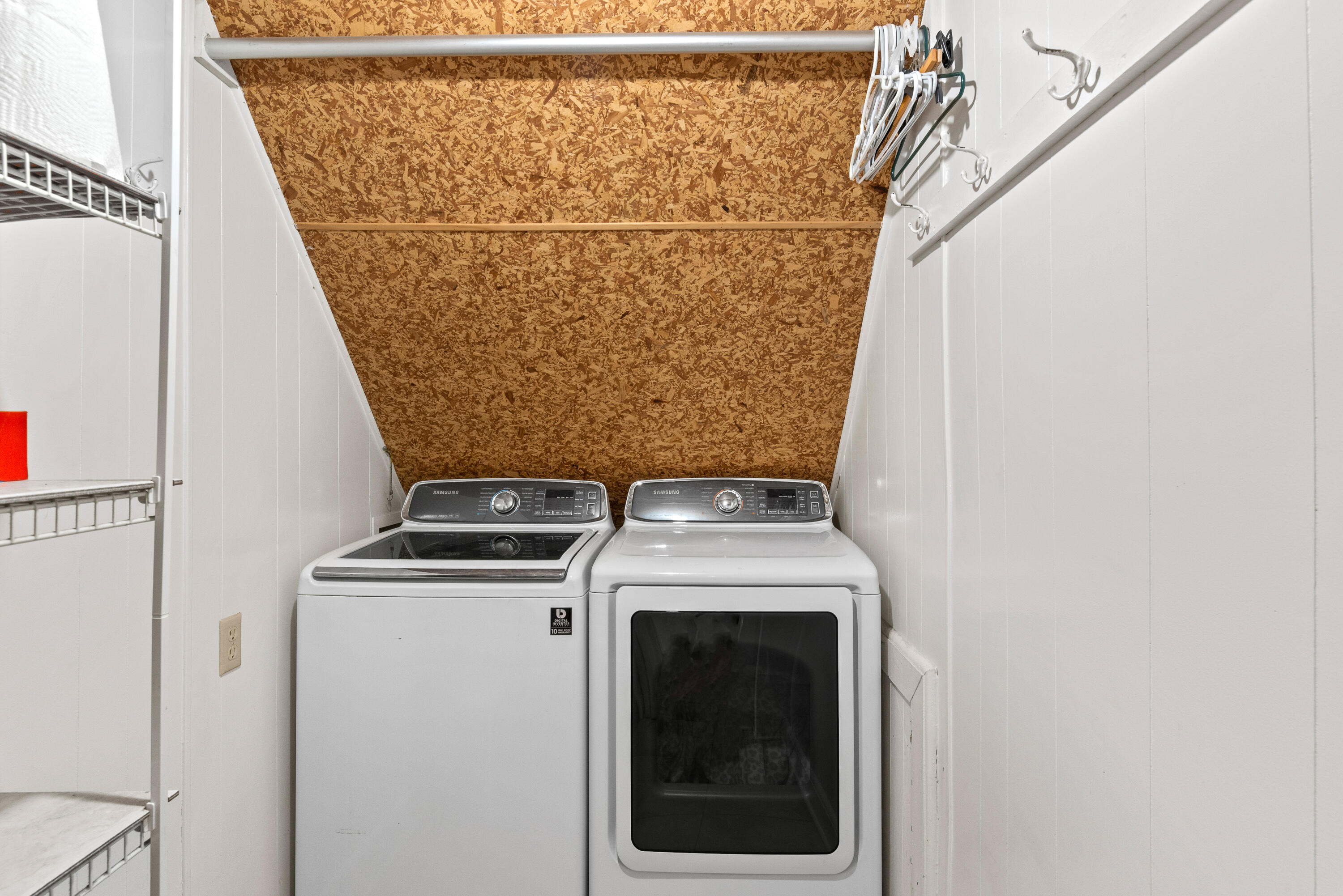 Saukville, Wisconsin 53080, United States, 3 Bedrooms Bedrooms, ,3 BathroomsBathrooms,Residential,Active,29727