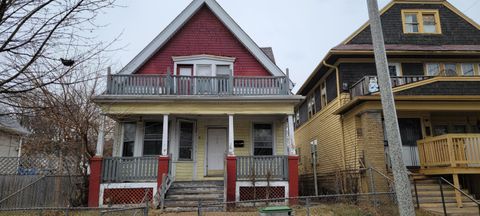 Photo of 824 W Concordia Ave, Milwaukee, WI 53206 (MLS # 1824932)