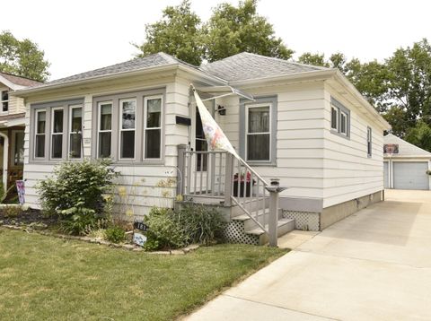 Photo of 181 N 62nd St, Milwaukee, WI 53213 (MLS # 1840796)
