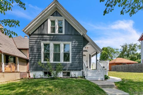 Photo of 212 W Center St, Milwaukee, WI 53212 (MLS # 1836944)