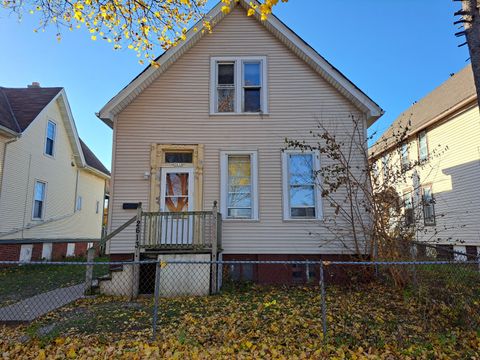 Photo of 2613 N Vel R Phillips Ave, Milwaukee, WI 53212 (MLS # 1857753)