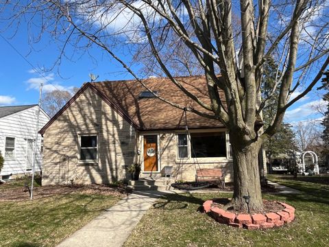 Photo of 218 S High St, Port Washington, WI 53074 (MLS # 1868703)