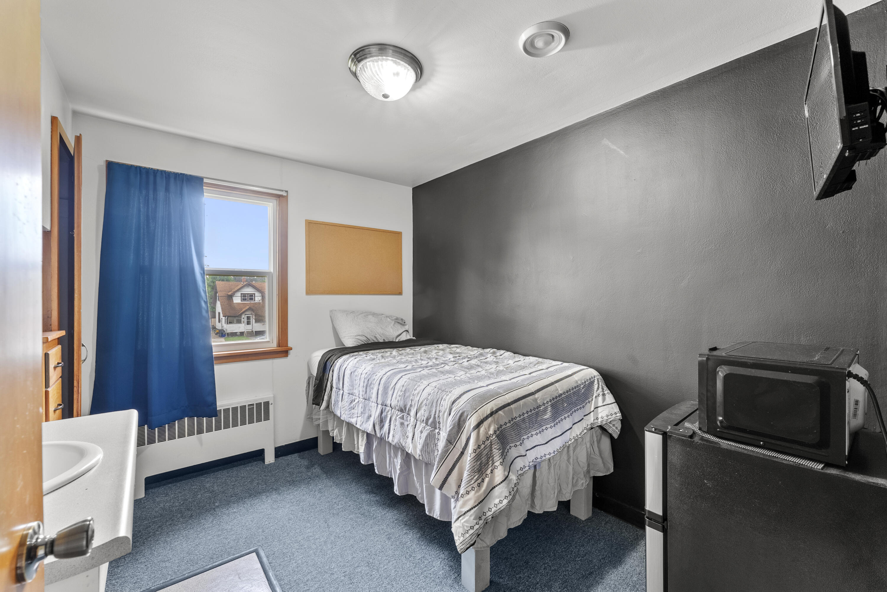 Two Rivers, Wisconsin 54241, United States, ,Commercial,Active,50673