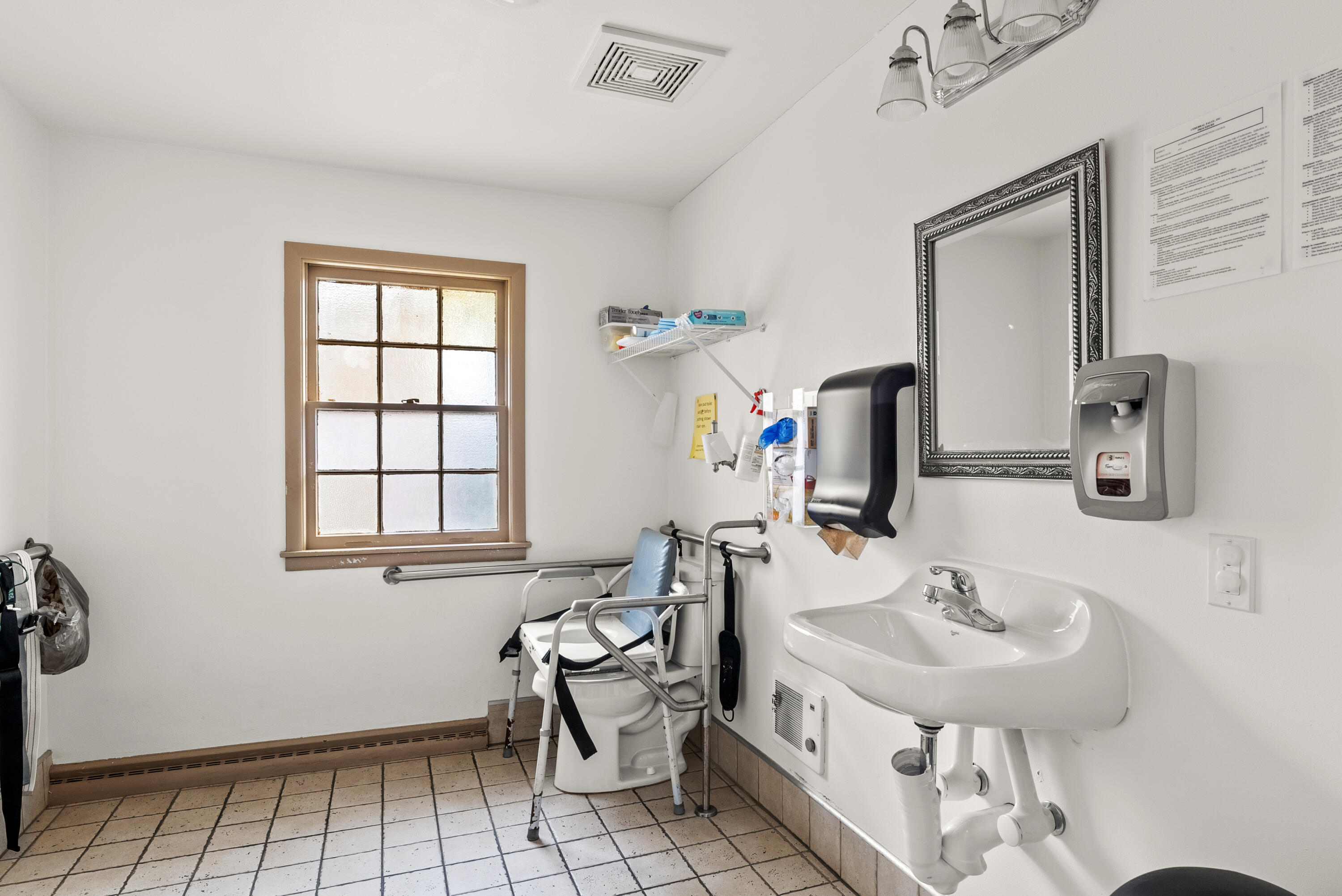 Two Rivers, Wisconsin 54241, United States, ,Commercial,Active,50673