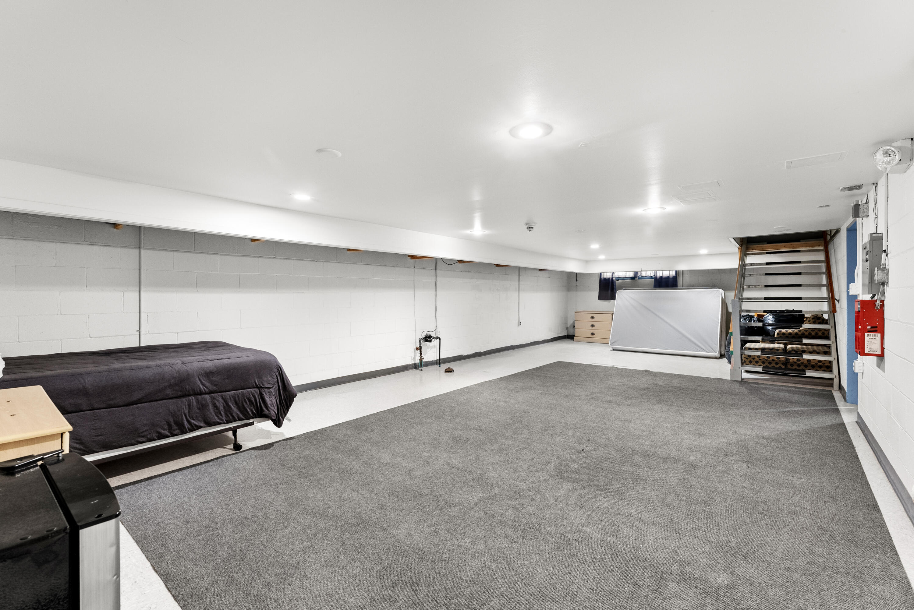 Two Rivers, Wisconsin 54241, United States, ,Commercial,Active,50673