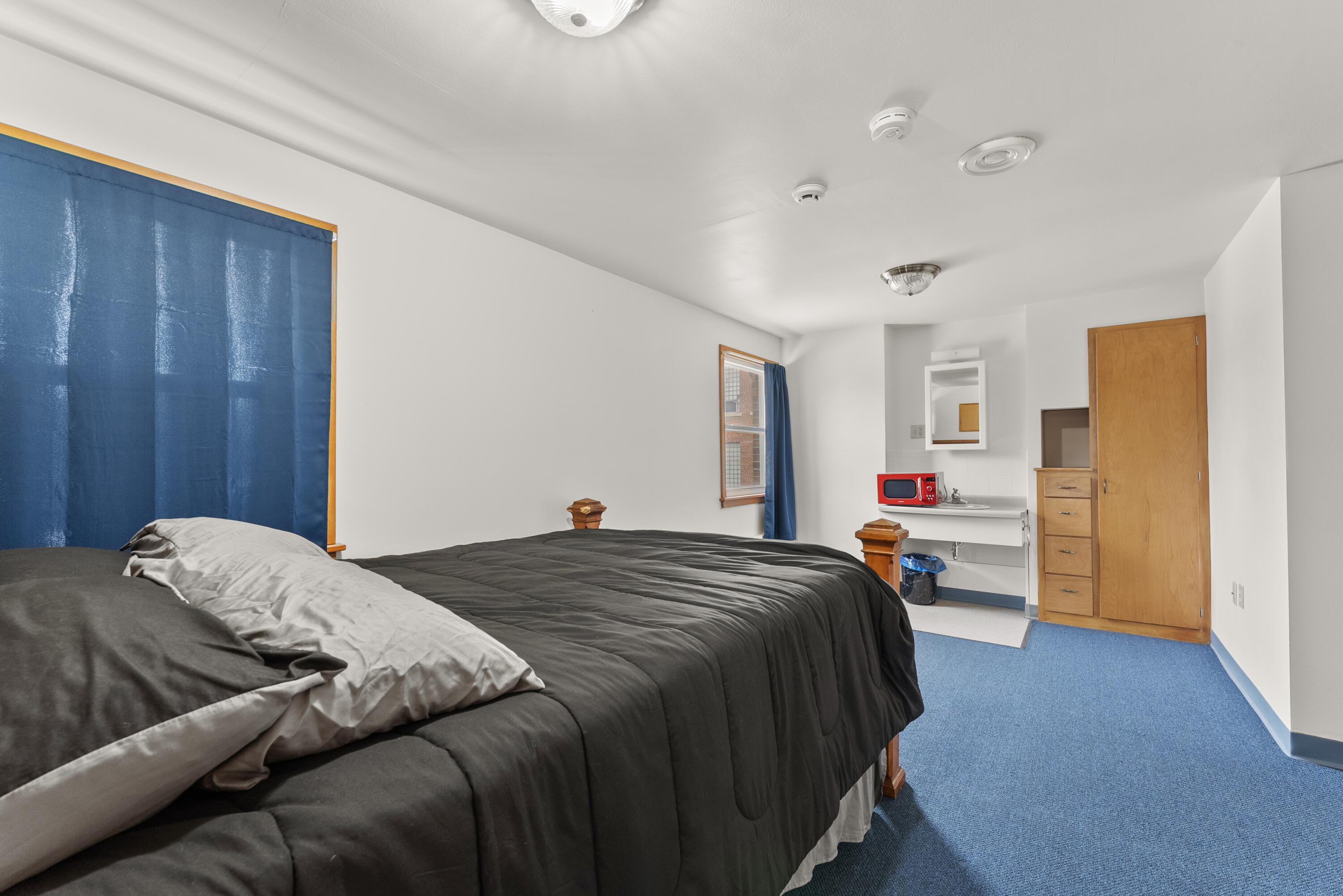 Two Rivers, Wisconsin 54241, United States, ,Commercial,Active,50673