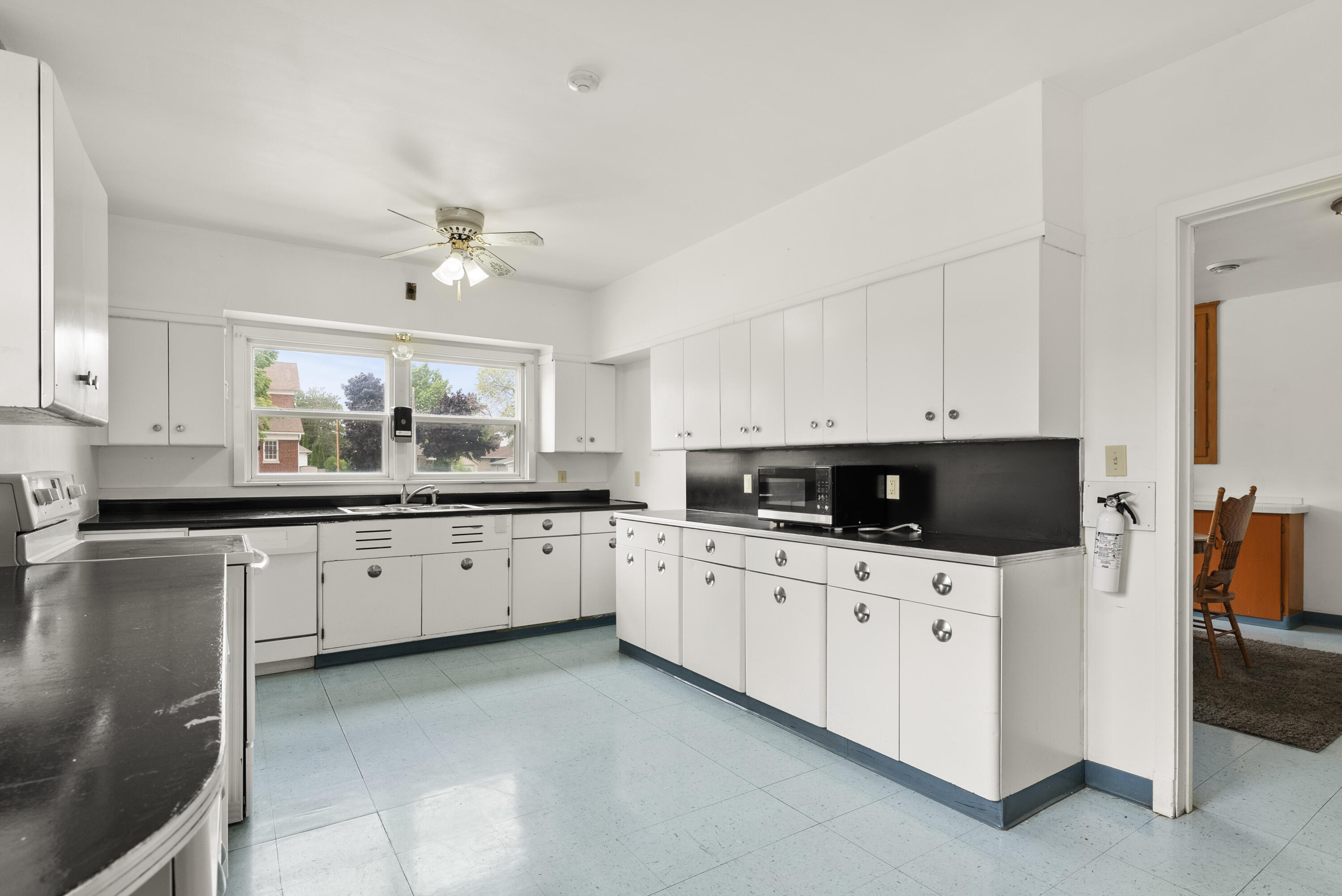 Two Rivers, Wisconsin 54241, United States, ,Commercial,Active,50673