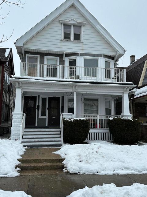 Photo of 3740 W Scott St, Milwaukee, WI 53215 (MLS # 1862728)