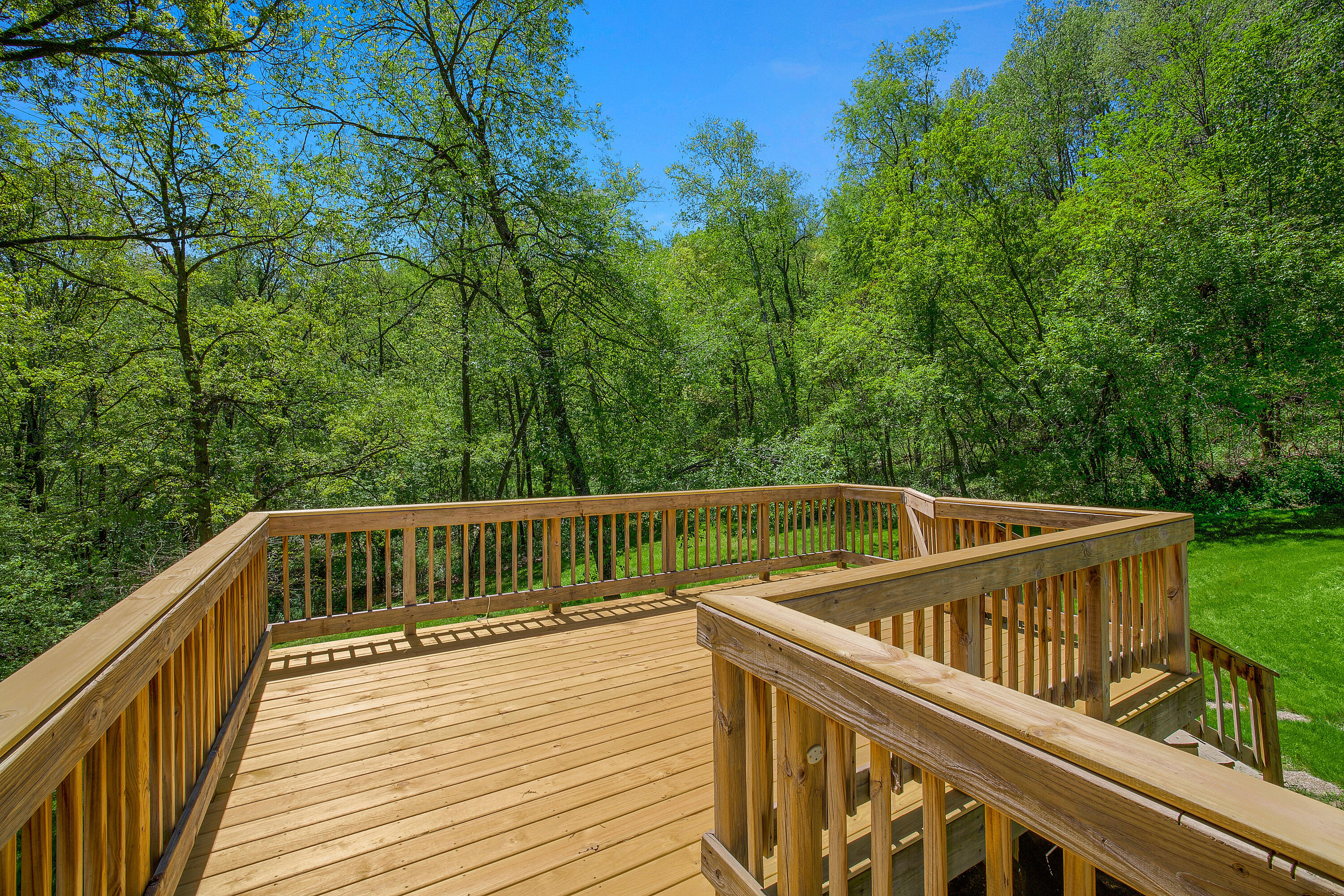 Sparta, Wisconsin 54656, United States, 5 Bedrooms Bedrooms, ,4 BathroomsBathrooms,Residential,Active,57701