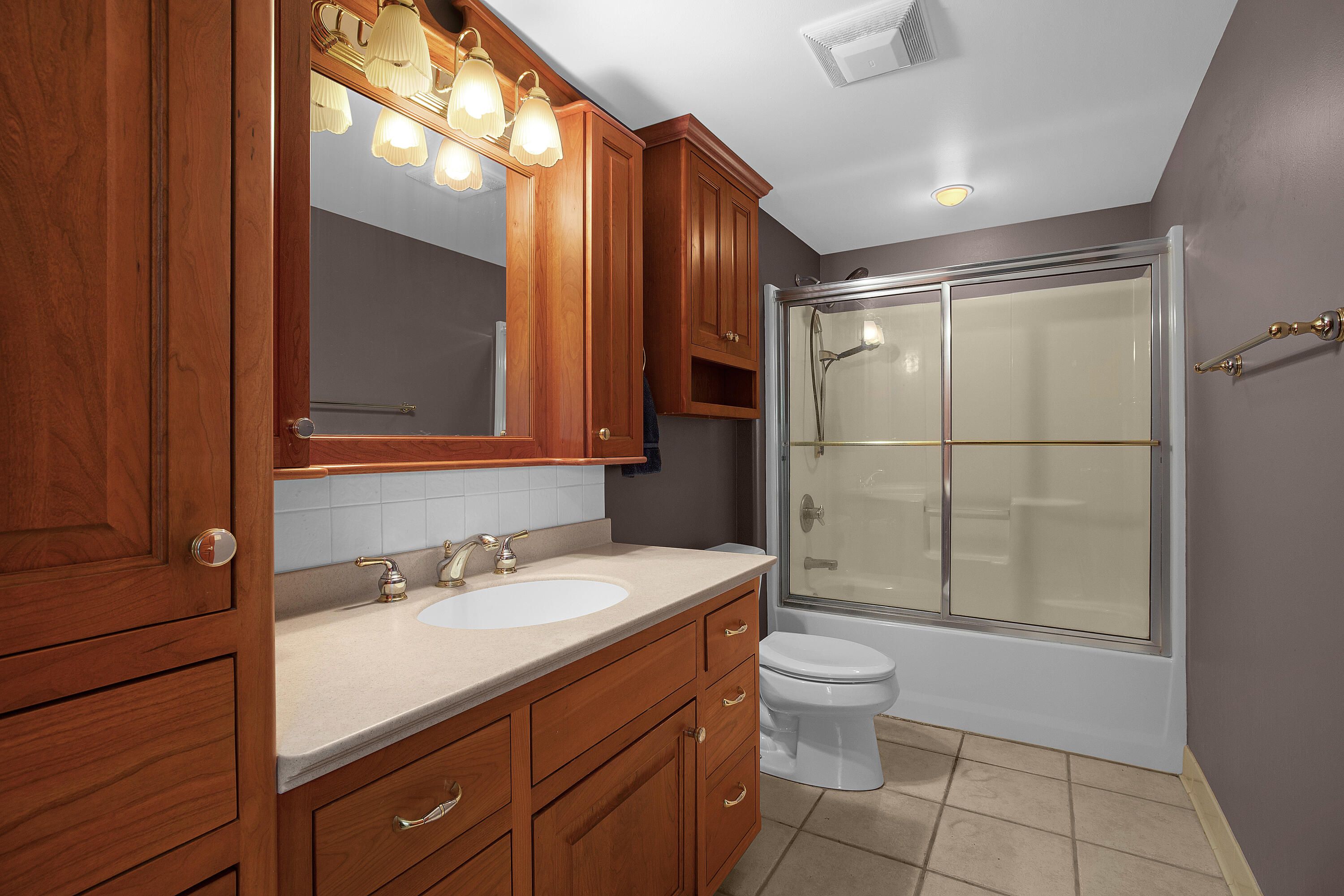 Sparta, Wisconsin 54656, United States, 5 Bedrooms Bedrooms, ,4 BathroomsBathrooms,Residential,Active,57701