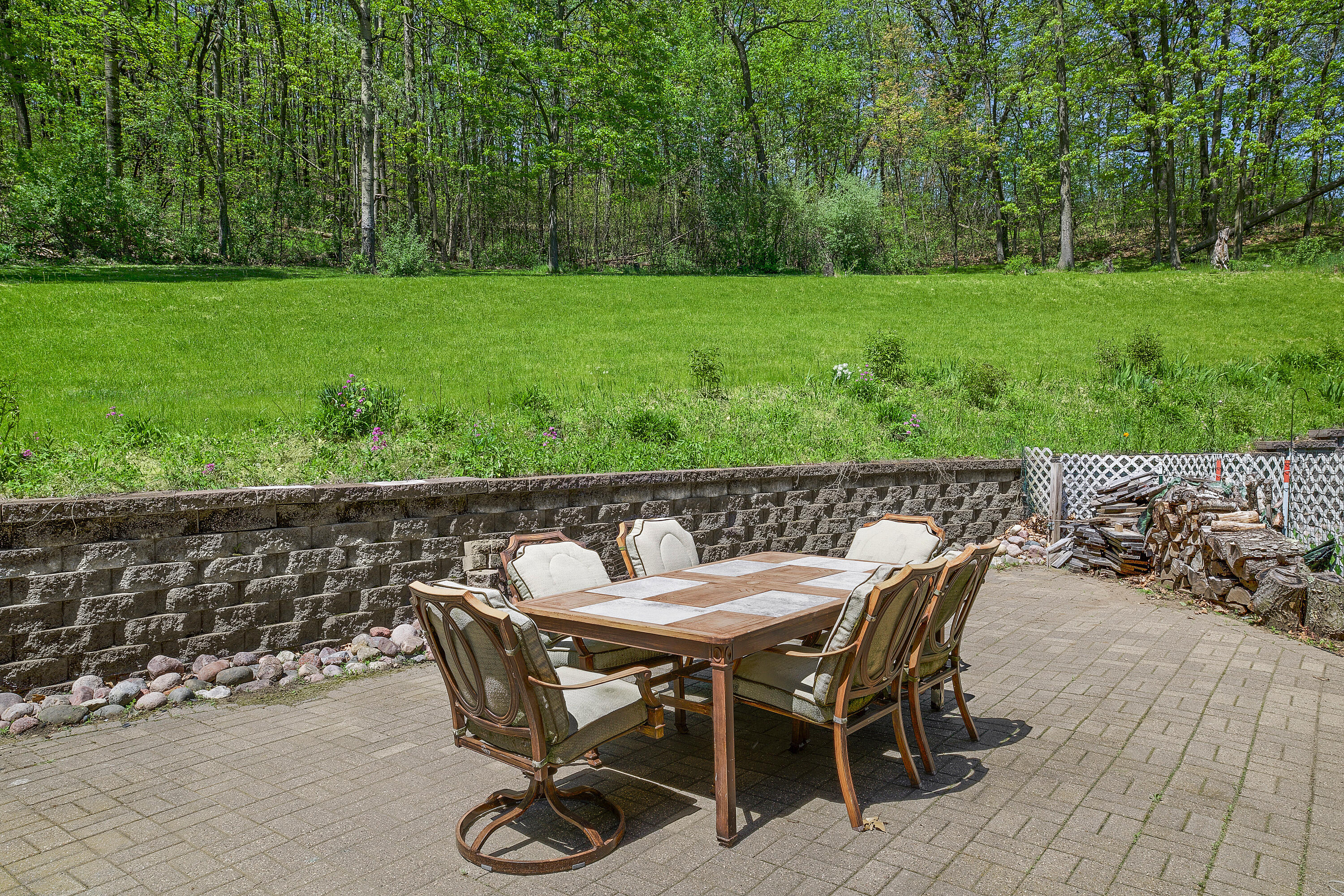 Sparta, Wisconsin 54656, United States, 5 Bedrooms Bedrooms, ,4 BathroomsBathrooms,Residential,Active,57701