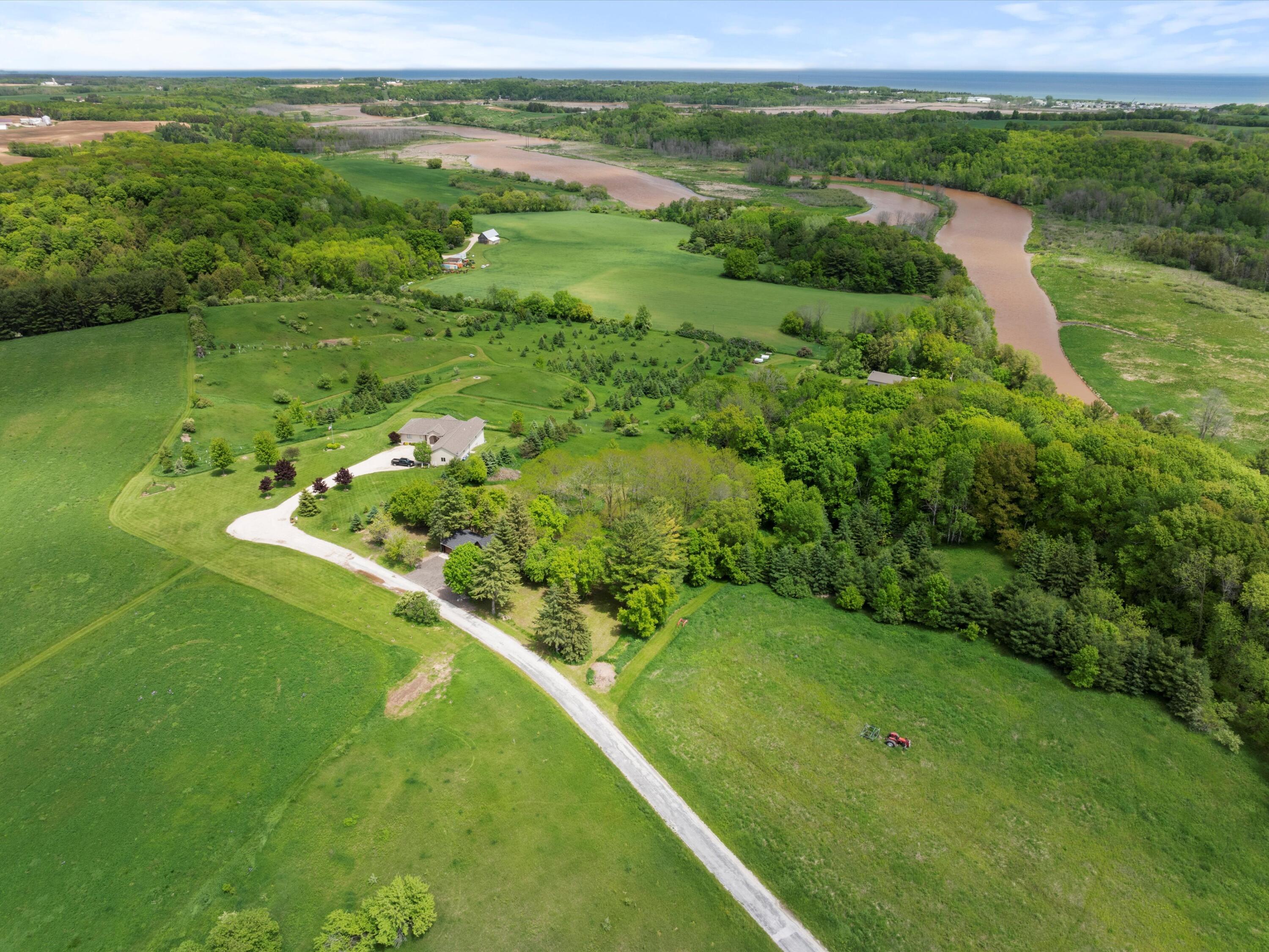 West Kewaunee, Wisconsin 54216, United States, 3 Bedrooms Bedrooms, ,2 BathroomsBathrooms,Residential,Active,39769