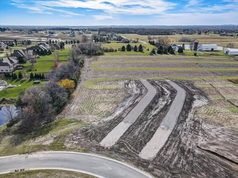 Photo of W275N6223 Serenity Dr, Merton, WI 53056 (MLS # 1756499)